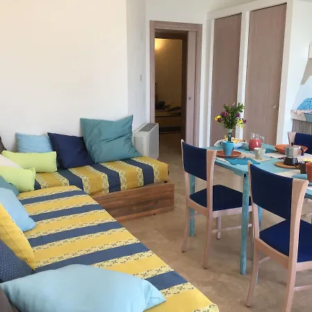 Baia Petrosa Holiday home *